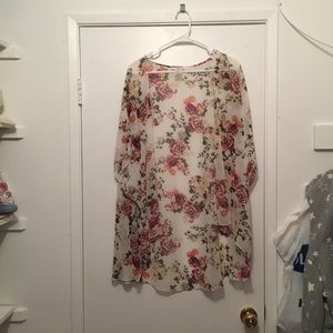 Gorgeous sheer white flower  kimono